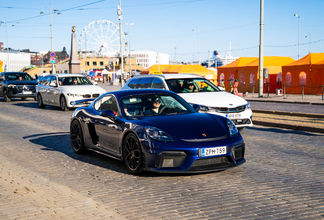 Porsche 718 Cayman GT4