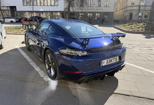 Porsche 718 Cayman GT4