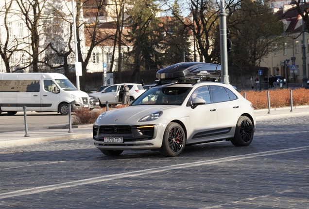 Porsche 95B Macan GTS MkIII