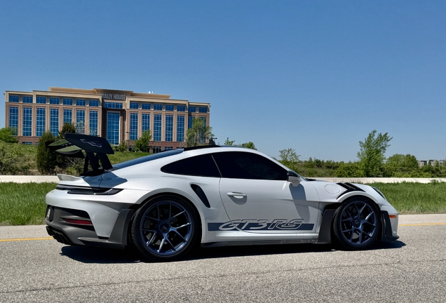 Porsche 992 GT3 RS MkI Weissach Package