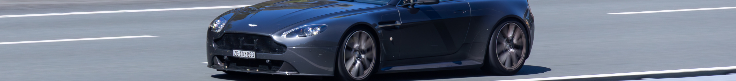 Aston Martin V8 Vantage S