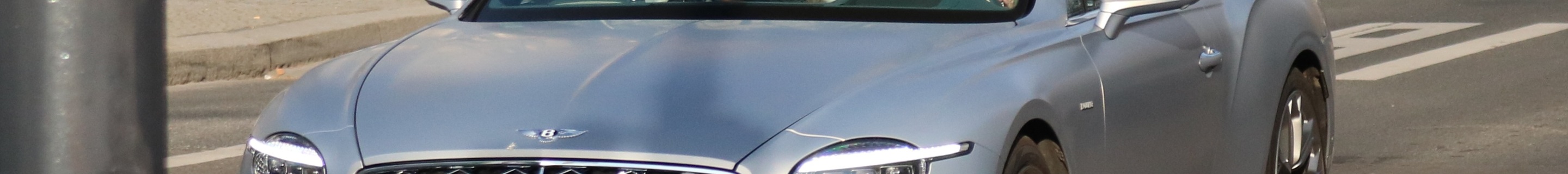 Bentley Continental GTC Mulliner 2025