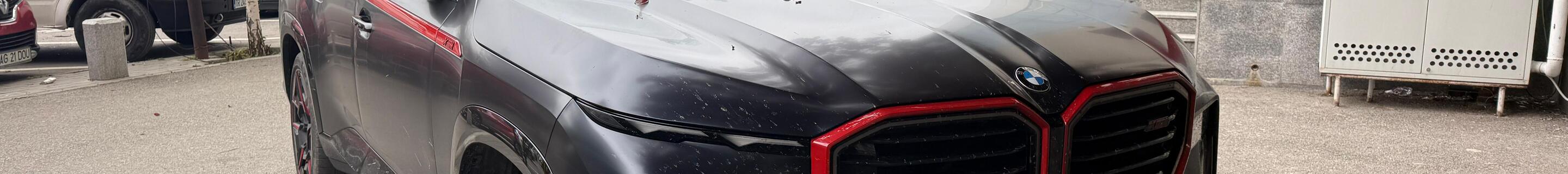 BMW XM G09 Label Red