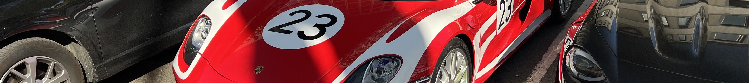 Porsche 918 Spyder Weissach Package