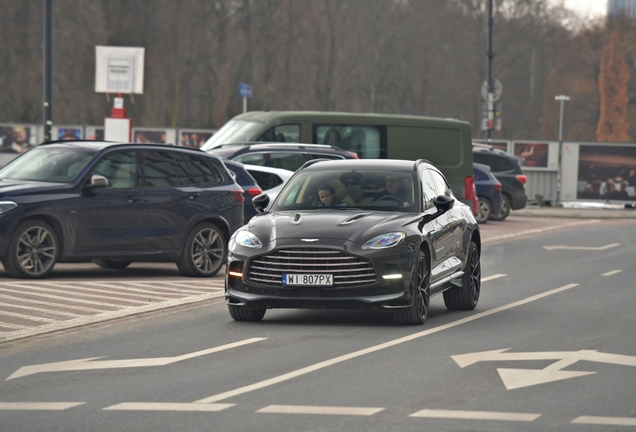 Aston Martin DBX707