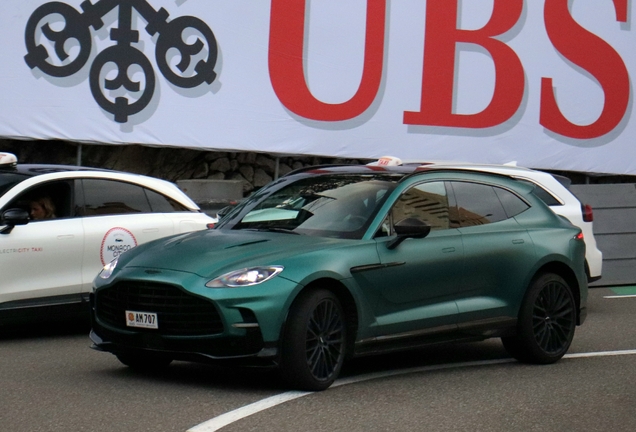 Aston Martin DBX707
