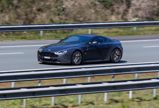 Aston Martin V8 Vantage S