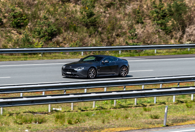 Aston Martin V8 Vantage S