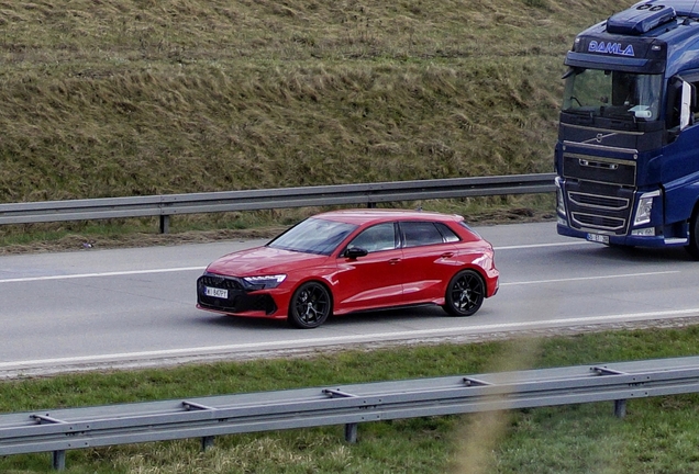 Audi RS3 Sportback 8Y 2025