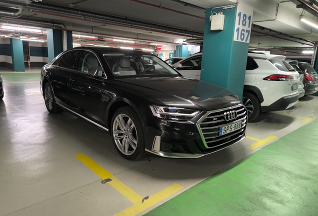 Audi S8 D5