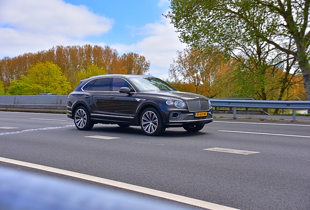Bentley Bentayga Hybrid 2021