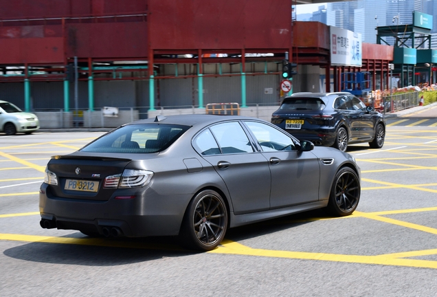 BMW M5 F10 2011