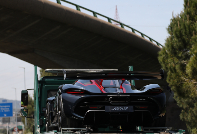 Koenigsegg Jesko Attack