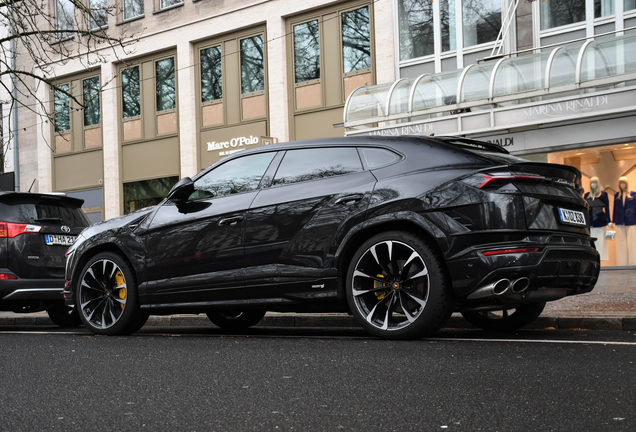Lamborghini Urus S