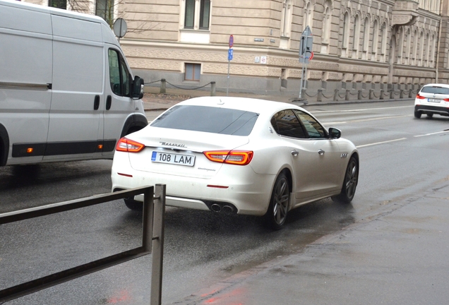 Maserati Quattroporte S 2013