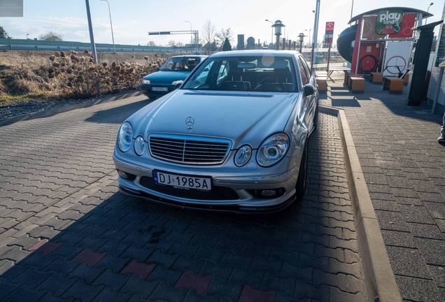 Mercedes-Benz E 55 AMG