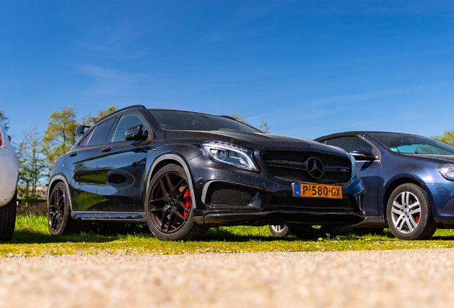 Mercedes-Benz GLA 45 AMG X156