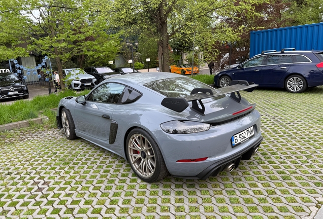 Porsche 718 Cayman GT4 RS Weissach Package