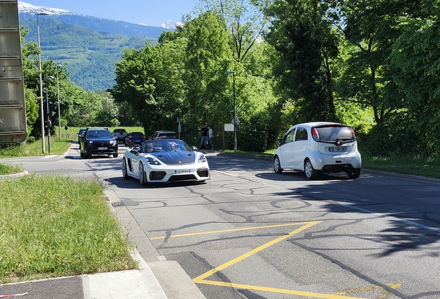 Porsche 718 Spyder RS Weissach Package