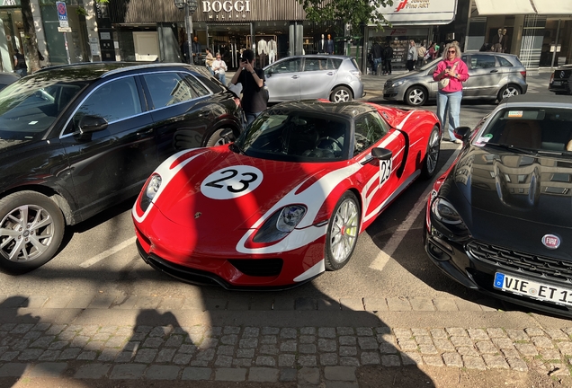 Porsche 918 Spyder Weissach Package
