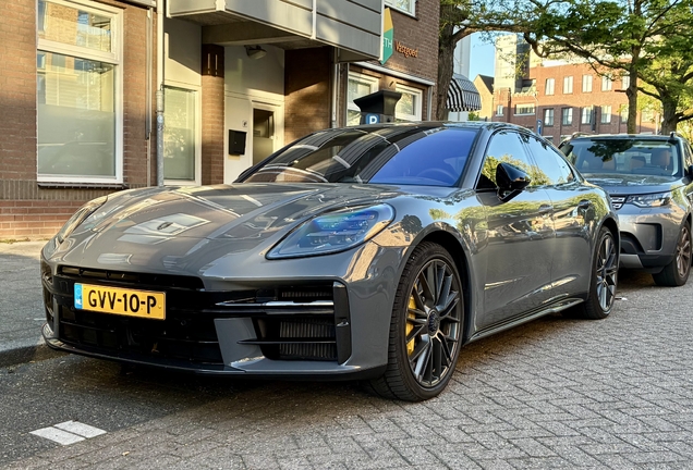 Porsche 972 Panamera Turbo S E-Hybrid