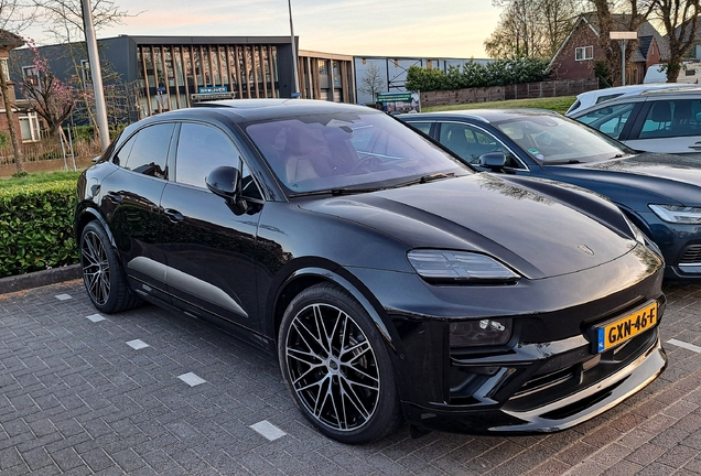Porsche Macan EV Turbo