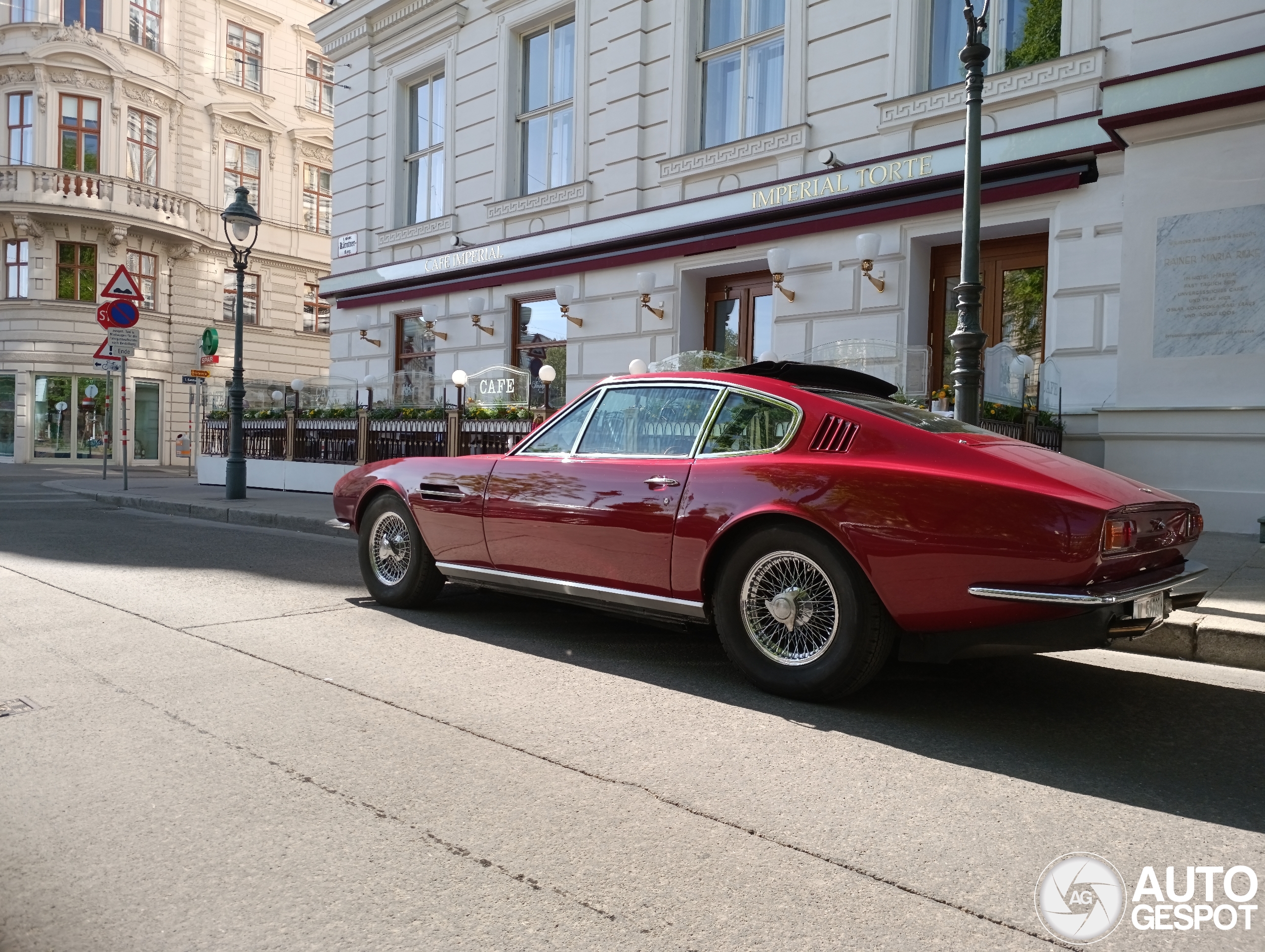 Aston Martin DBS 1967-1972