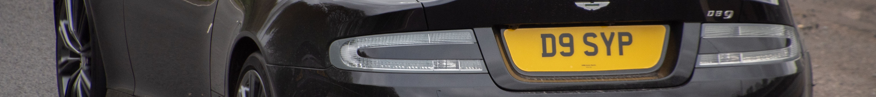 Aston Martin DB9 2013