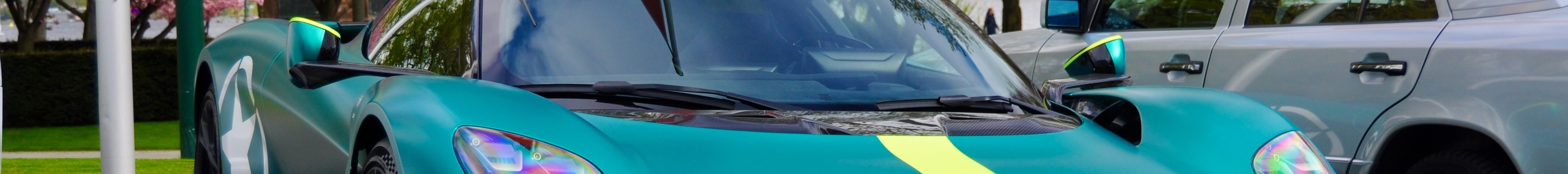 Aston Martin Valhalla
