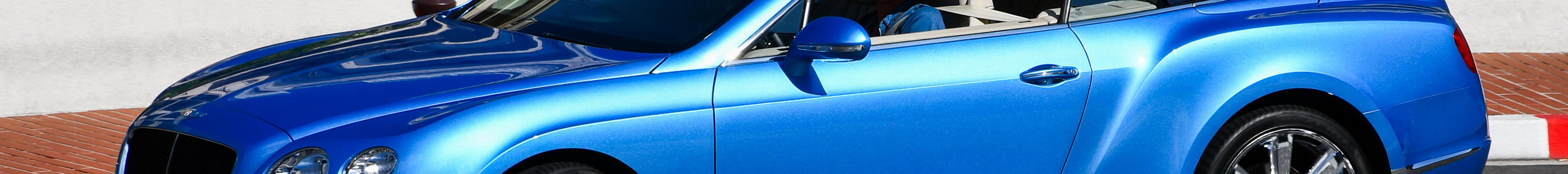 Bentley Continental GTC V8