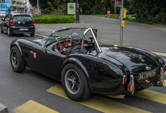 AC Cobra 427