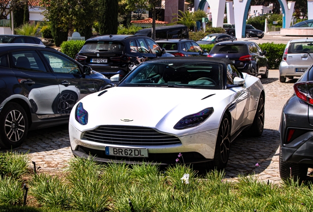 Aston Martin DB11 V8 Volante
