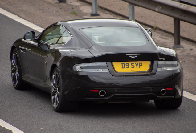 Aston Martin DB9 2013