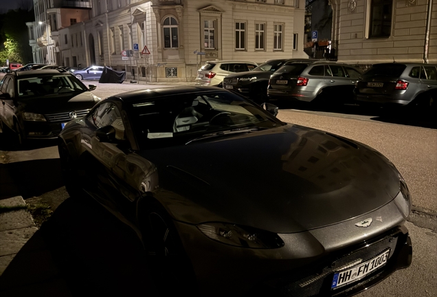 Aston Martin V8 Vantage 2018