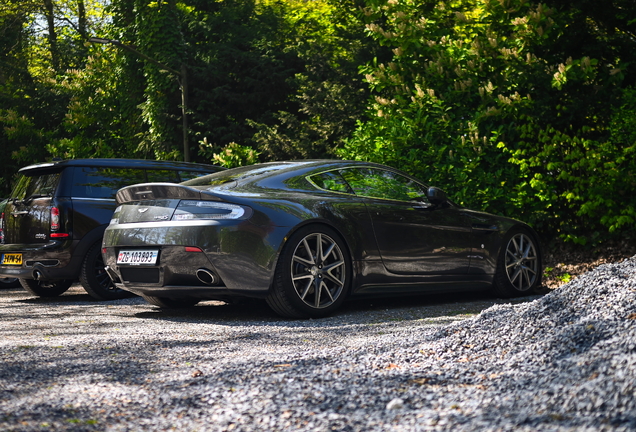 Aston Martin V8 Vantage S