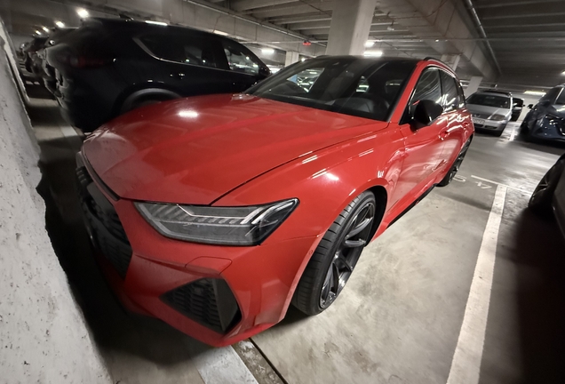 Audi RS4 Avant B9