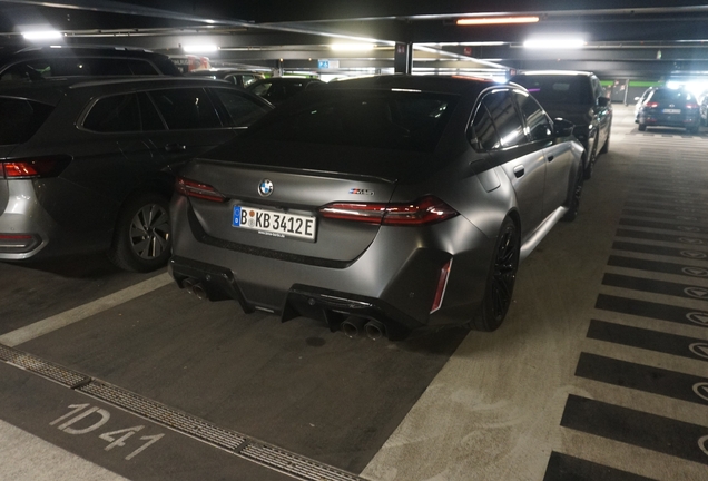 BMW M5 G90