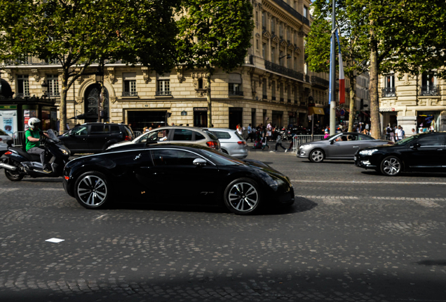 Bugatti Veyron 16.4 Sang Noir