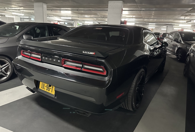 Dodge Challenger SRT-8