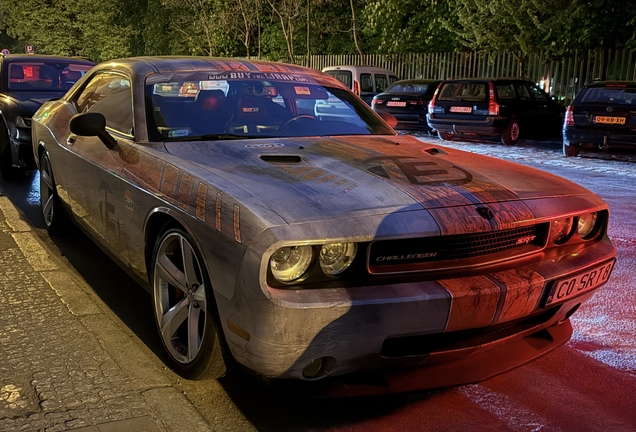 Dodge Challenger SRT-8
