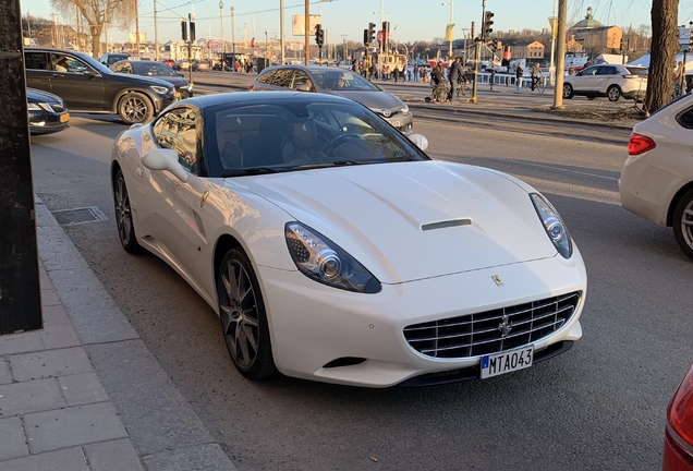 Ferrari California