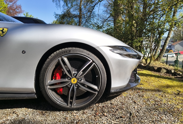 Ferrari Roma Spider