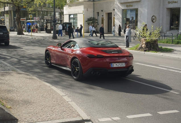Ferrari Roma Spider