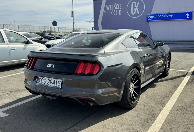 Ford Mustang GT 2015