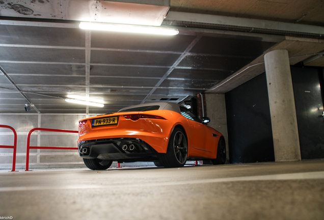 Jaguar F-TYPE S V8 Convertible