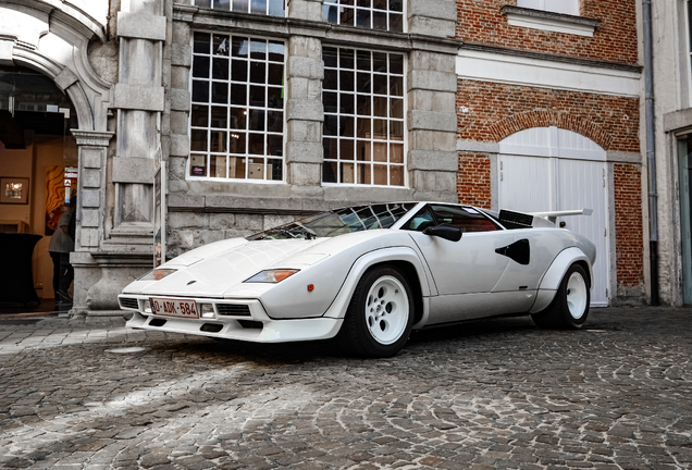Lamborghini Countach 5000 Quattrovalvole