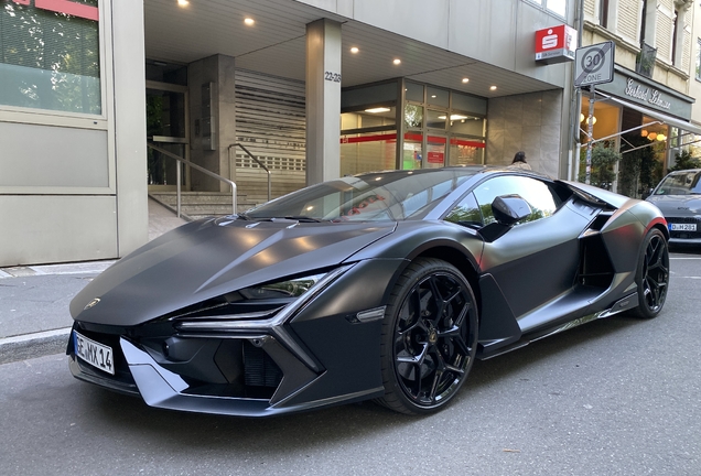 Lamborghini Revuelto