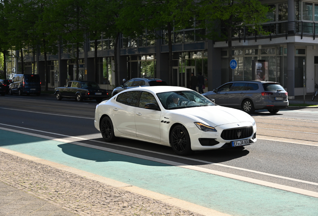 Maserati Quattroporte Modena Q4