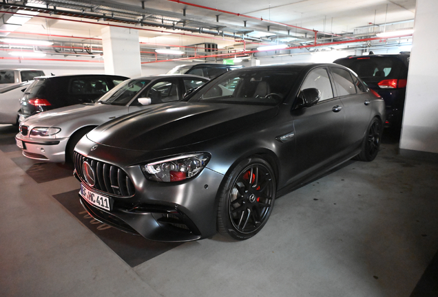 Mercedes-AMG E 63 S W213 Final Edition