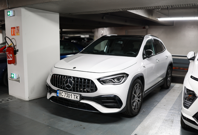 Mercedes-AMG GLA 45 H247